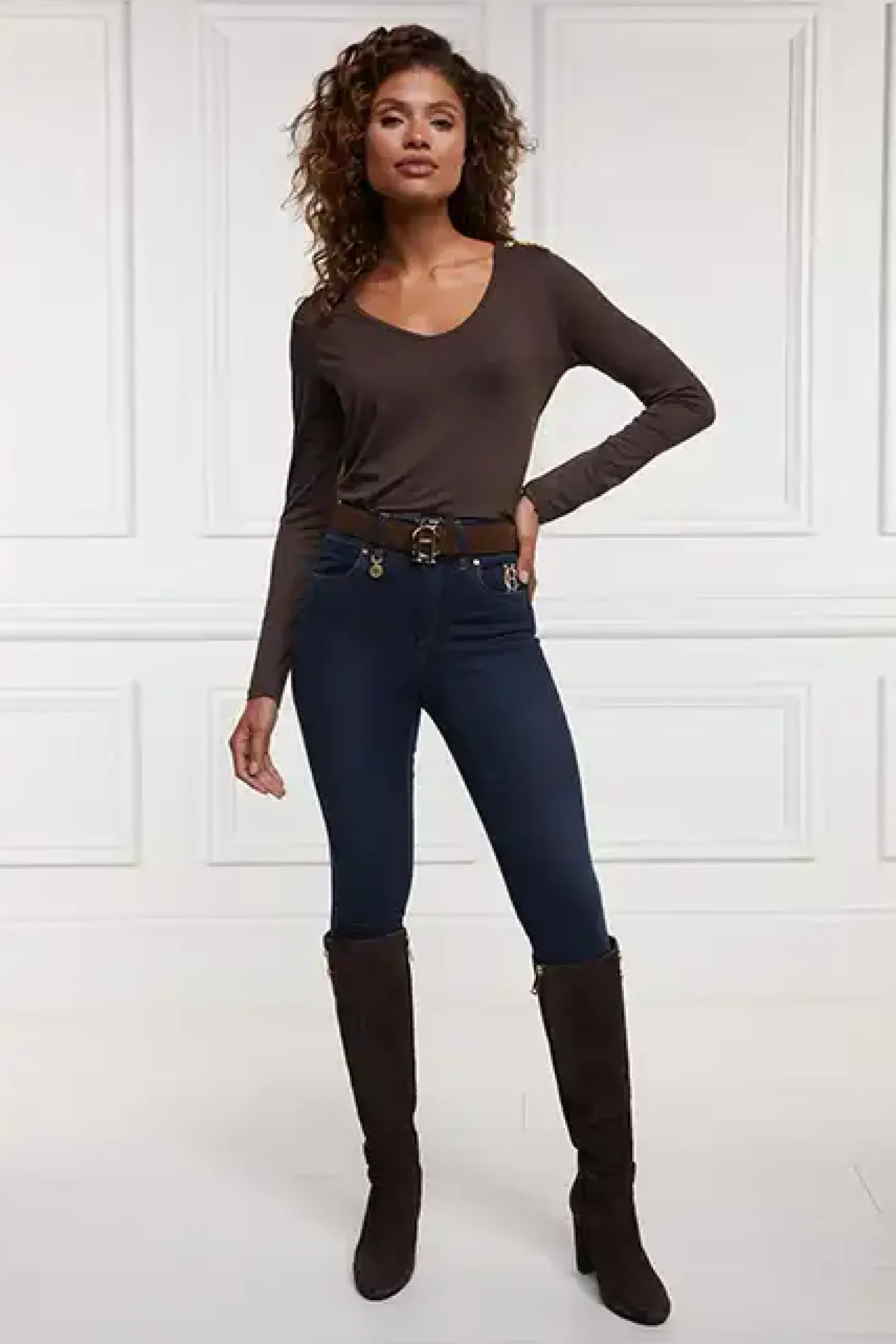 Holland Cooper Long Sleeve V-Neck Tee Coffee Hot